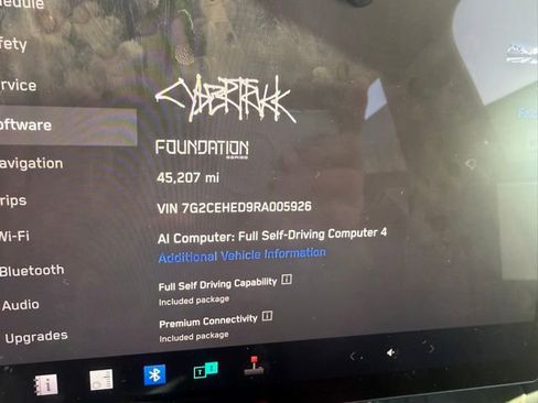 Used 2024 Tesla Cybertruck AWD Crew Cab image 3