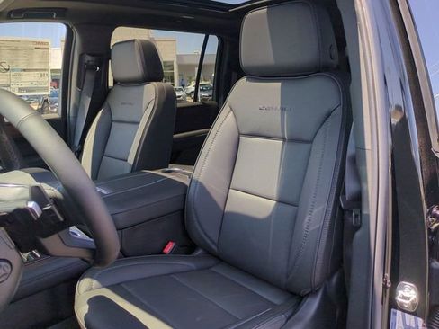 New 2026 GMC Yukon XL Denali w/ Sun & Power Step Package AWD/4WD image 20
