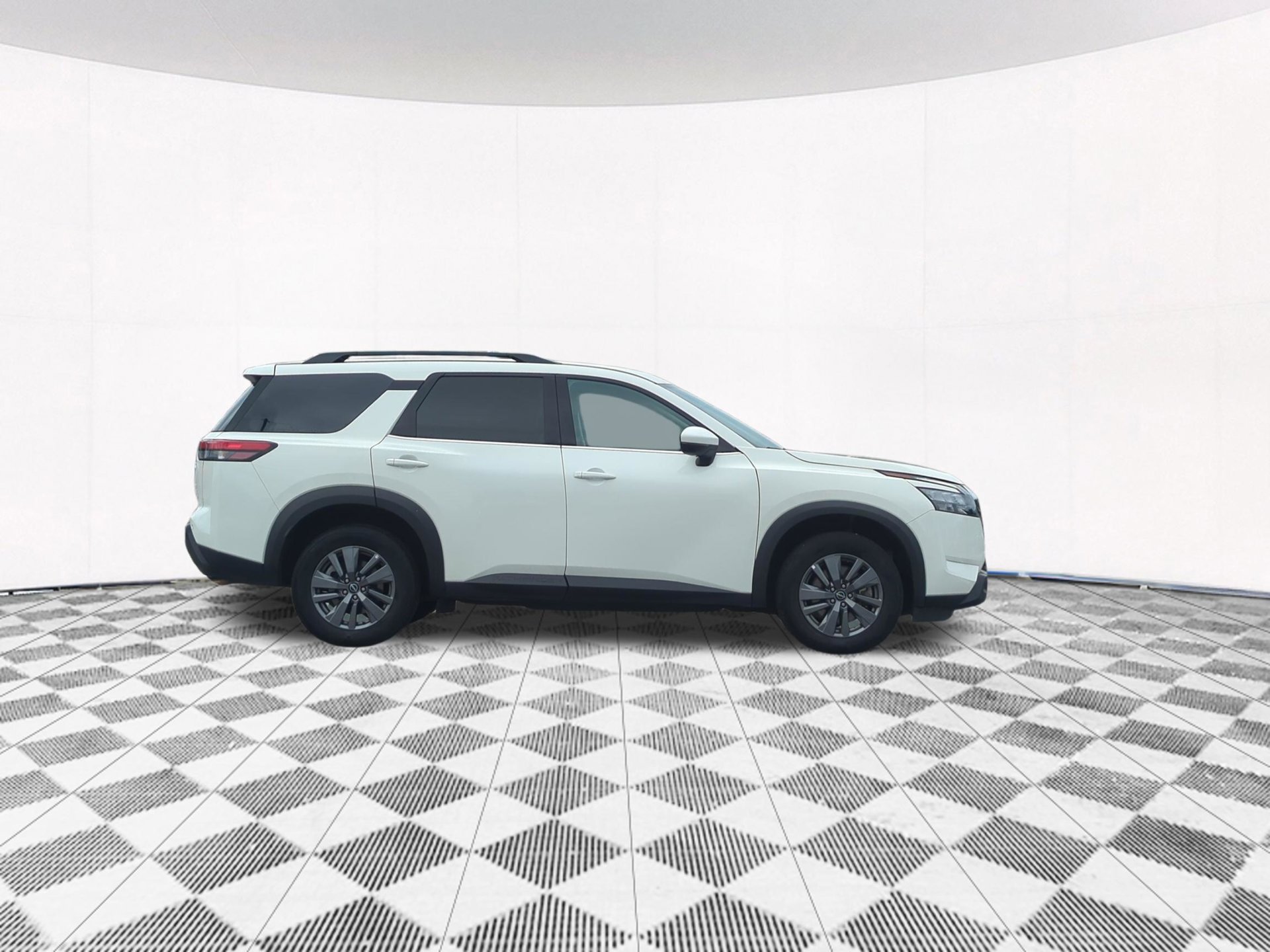 Used 2024 Nissan Pathfinder SV AWD/4WD image 7
