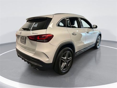 Certified 2022 Mercedes-Benz GLA 250 4MATIC image 2