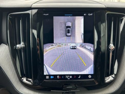 Certified 2025 Volvo XC60 B5 Plus AWD/4WD image 22