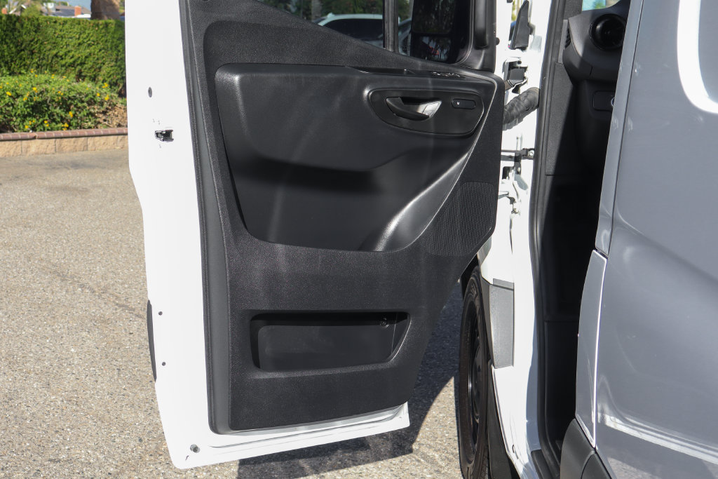 Used 2025 Mercedes-Benz Sprinter 2500 image 19