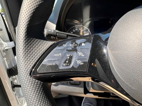 Used 2025 Mercedes-Benz Sprinter 2500 image 11