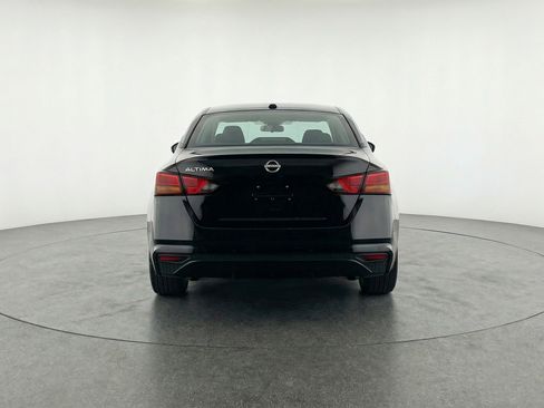 Used 2025 Nissan Altima 2.5 SV image 7