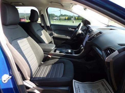 Used 2024 Ford Edge SE w/ Black Appearance Package AWD/4WD image 16