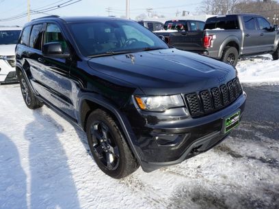 Used 2020 Jeep Grand Cherokee Laredo
