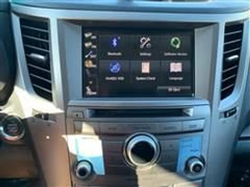 Used 2013 Subaru Outback 2.5i Limited w/ Special Appearance Pkg image 24