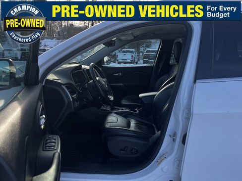 Used 2020 Jeep Cherokee Latitude Lux w/ Quick Order Package 26H Lux image 21