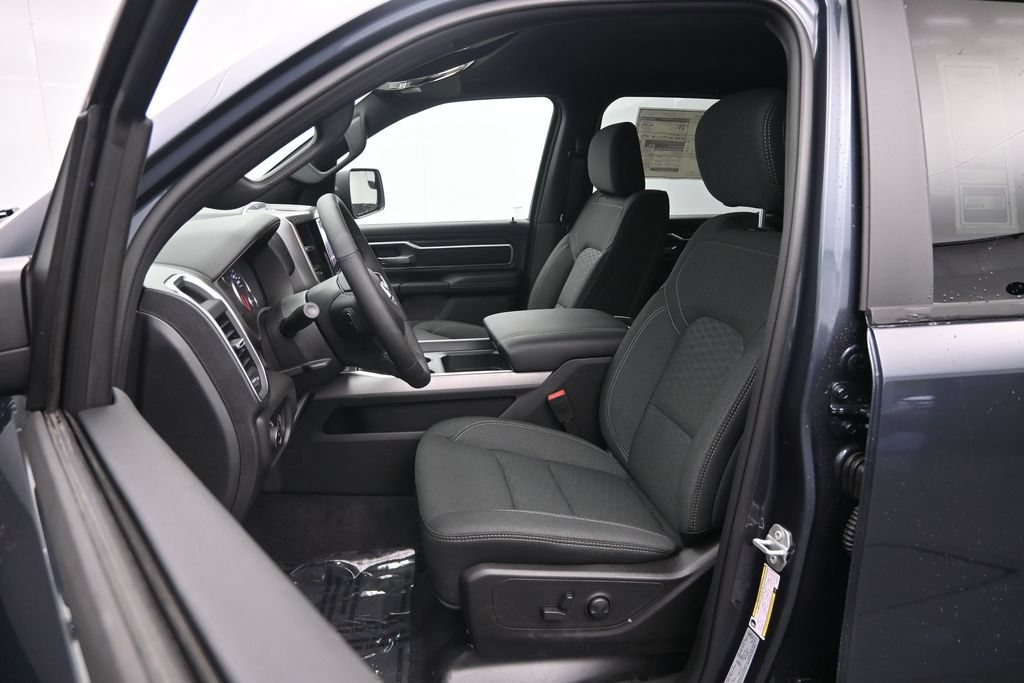 New 2026 RAM 1500 Big Horn AWD/4WD image 16