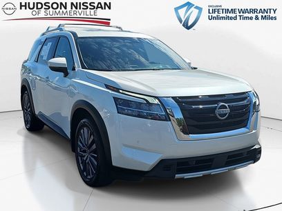 Used 2024 Nissan Pathfinder SL w/ SL Premium Package