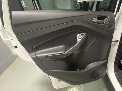 Used 2019 Ford Escape Titanium image 8