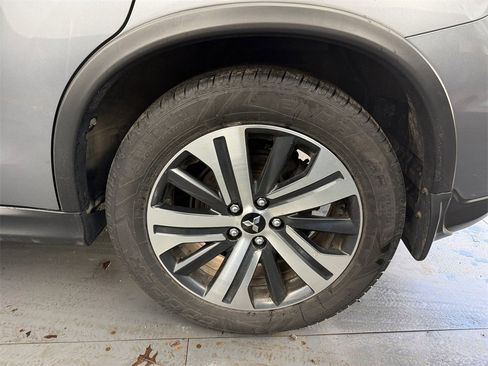 Used 2021 Mitsubishi Outlander Sport SE image 35