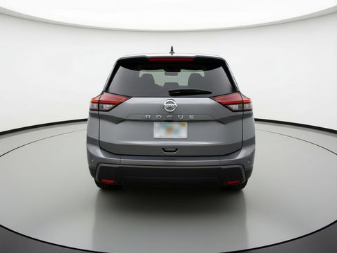 Used 2025 Nissan Rogue SV image 7