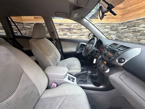 Used 2009 Toyota RAV4 4WD V6 image 13