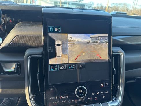 New 2026 GMC Yukon XL Elevation w/ Elevation Premium Package image 20