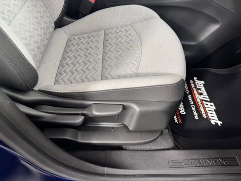 Used 2022 Chevrolet Equinox LS w/ LS Convenience Package image 32