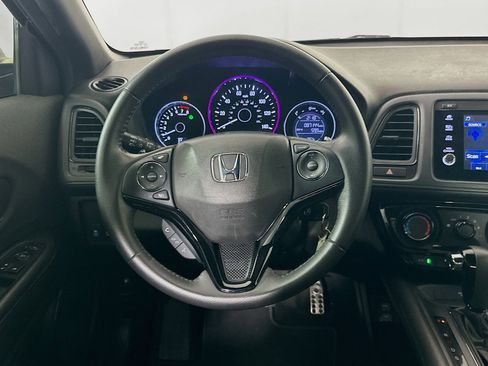 Used 2020 Honda HR-V Sport image 17