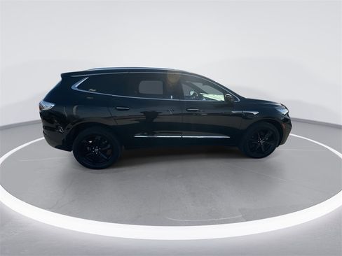 Used 2023 Buick Enclave Essence w/ Experience Buick Package image 9