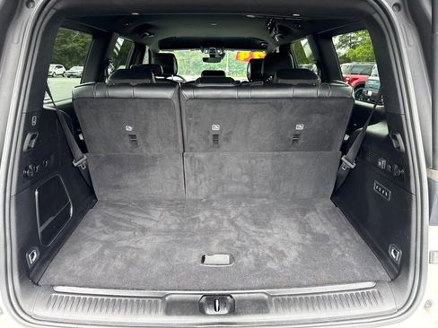 Used 2024 Jeep Wagoneer Series II w/ Flexible Seating Group RWD image 31