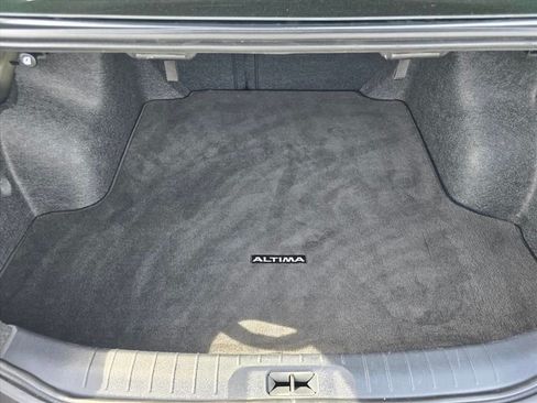 Used 2025 Nissan Altima 2.5 SV FWD image 26