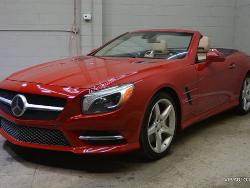 Used 2014 Mercedes-Benz SL 550 image 2