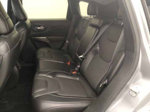 Used 2021 Jeep Cherokee Latitude Lux w/ Sun & Sound Group image 18