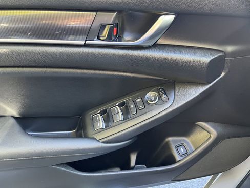 Used 2022 Honda Accord Sport Special Edition image 13