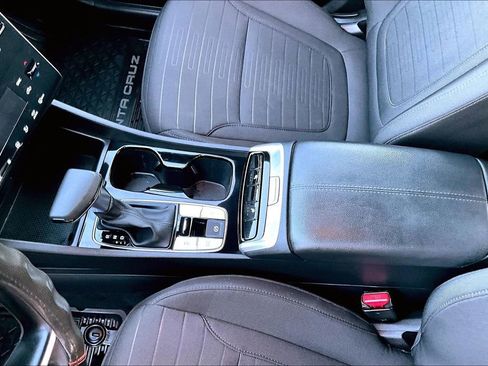 Used 2024 Hyundai Santa Cruz SEL image 15