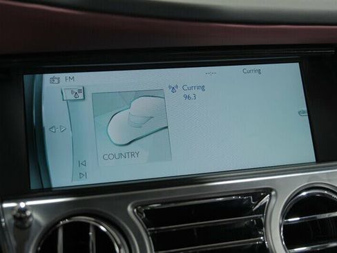 Used 2016 Rolls-Royce Dawn image 33