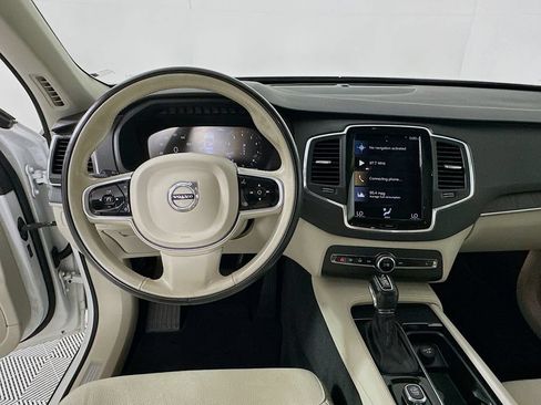 Used 2020 Volvo XC90 T5 Momentum w/ Protection Package Premier FWD image 19