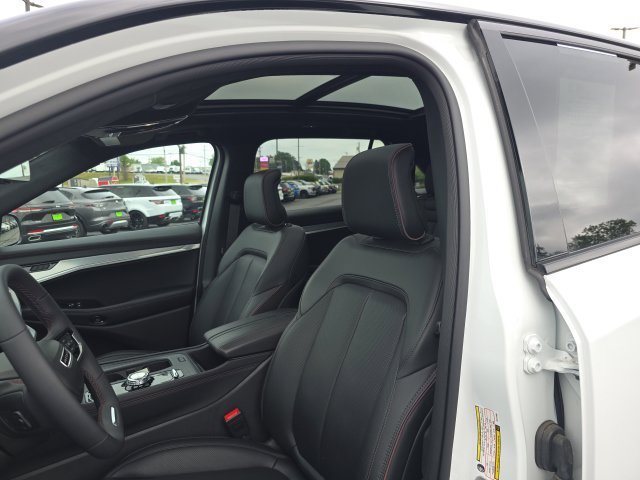 Used 2024 Jeep Wagoneer Launch Edition AWD/4WD image 15