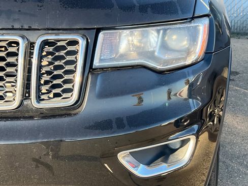 Used 2017 Jeep Grand Cherokee Laredo w/ Quick Order Package 2BE image 10