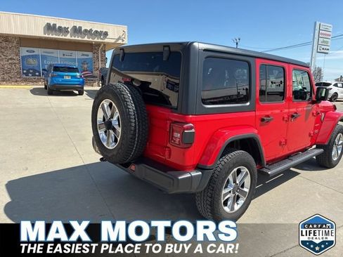 Used 2020 Jeep Wrangler Unlimited Sahara w/ Dual Top Group AWD/4WD image 14