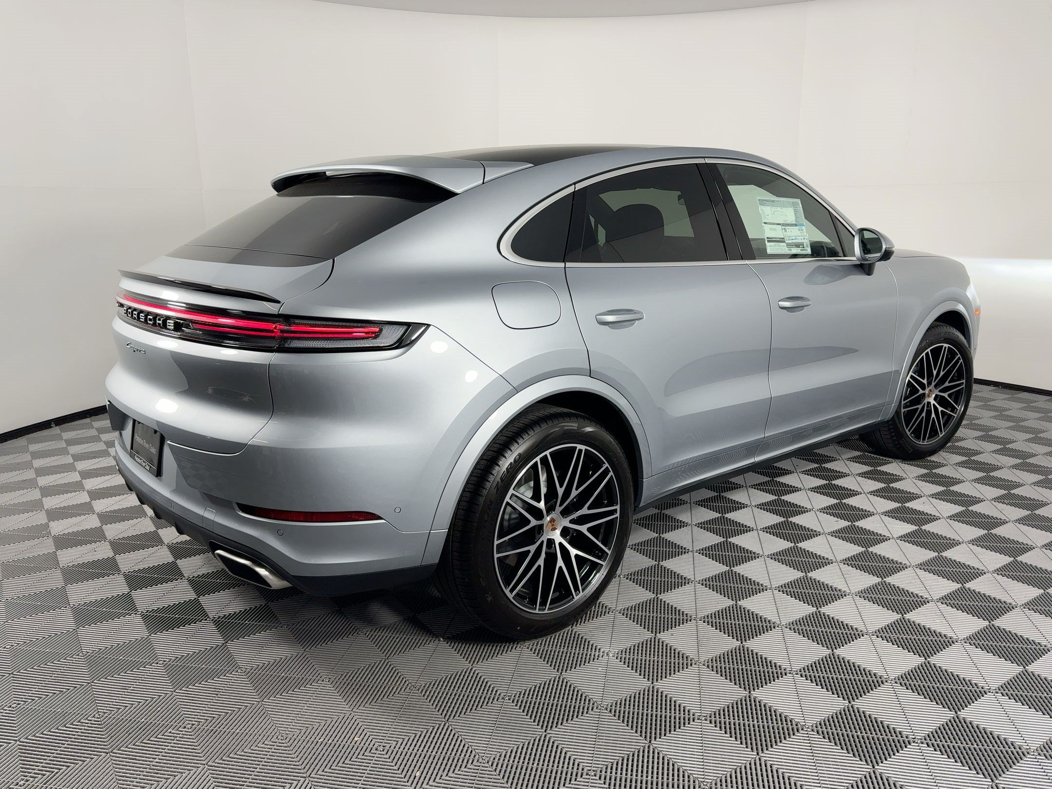 Certified 2026 Porsche Cayenne Coupe AWD/4WD image 9