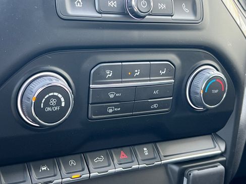 New 2026 Chevrolet Silverado 1500 Custom w/ LPO, Dark Essentials Package AWD/4WD image 19