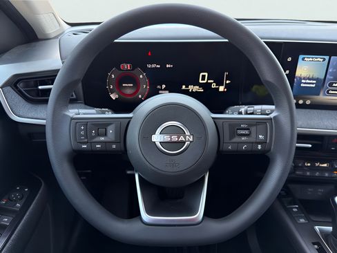 Used 2026 Nissan Kicks SV w/ Cold Weather Package FWD image 26