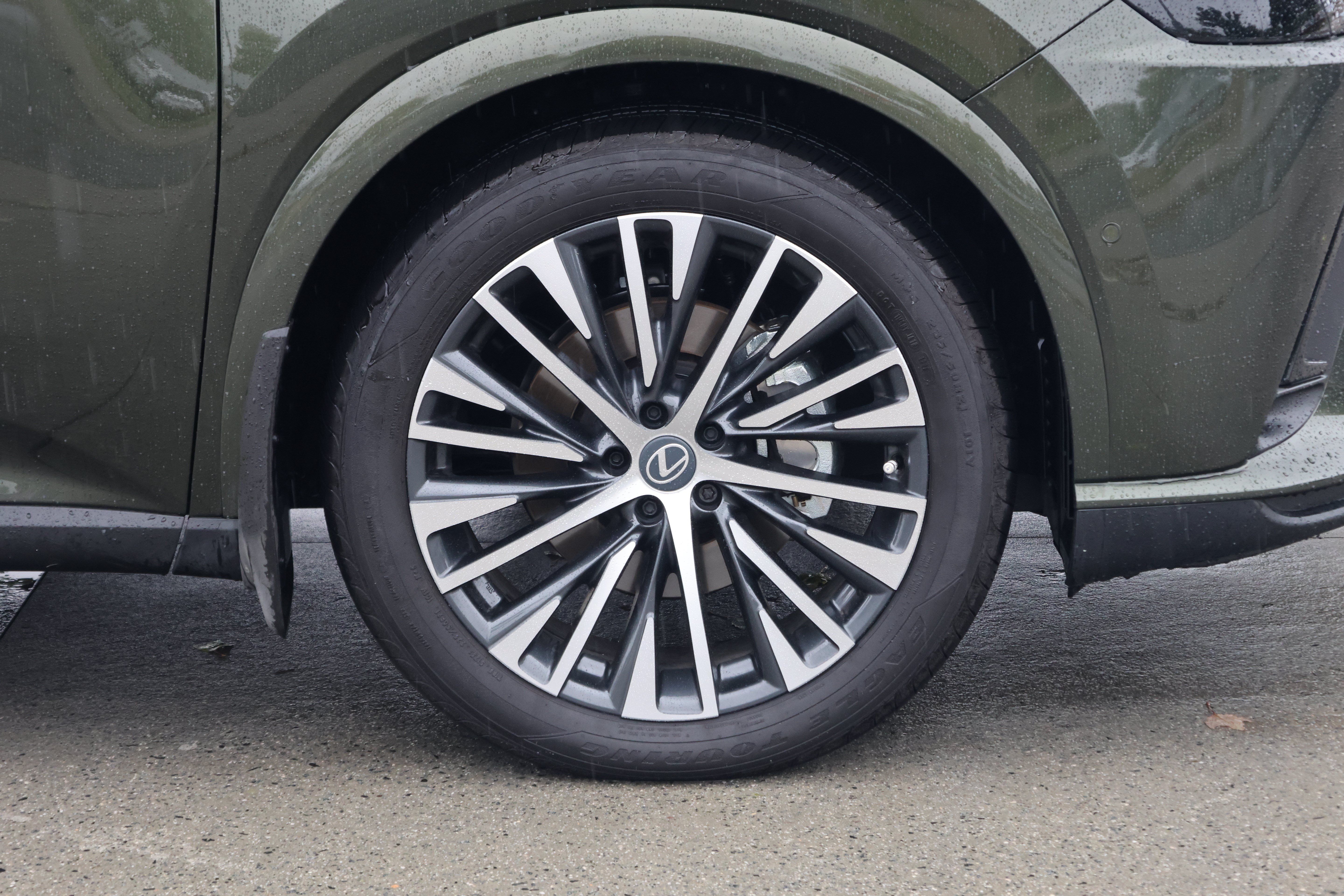 Certified 2026 Lexus RX 350h AWD/4WD image 11