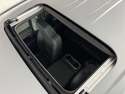 New 2026 GMC Sierra 1500 SLT w/ SLT Premium Package image 22