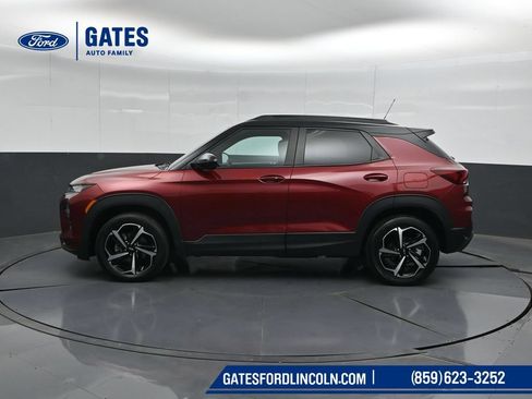 Used 2023 Chevrolet TrailBlazer RS w/ Sun and Liftgate Package AWD/4WD image 7