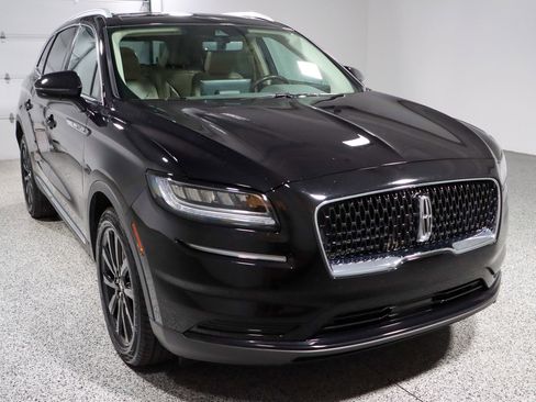 Used 2023 Lincoln Nautilus Reserve w/ Monochromatic Package AWD/4WD image 5