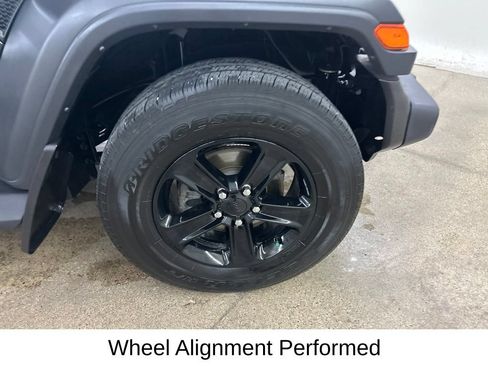 Used 2023 Jeep Wrangler Unlimited Sport AWD/4WD image 17