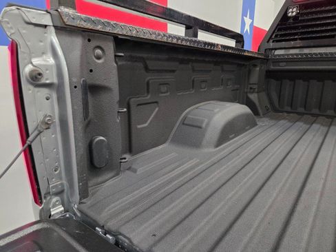 Used 2024 Chevrolet Silverado 2500 LT AWD/4WD image 30