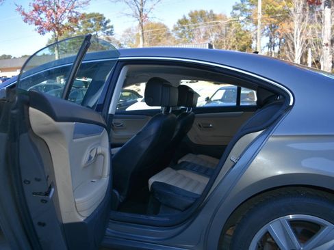 Used 2013 Volkswagen CC Sport image 27
