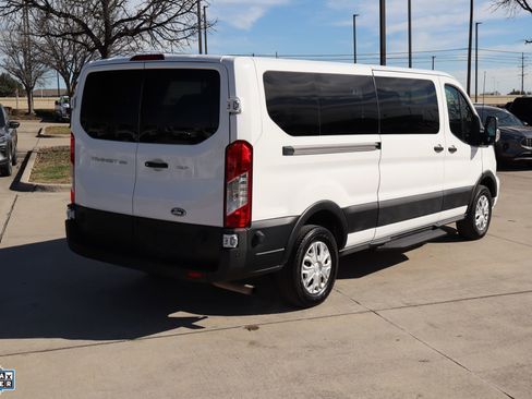 Used 2024 Ford Transit 350 XLT image 4