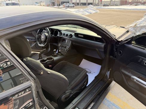 Used 2017 Ford Mustang GT w/ GT Performance Package image 13