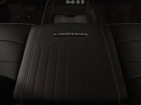 New 2026 RAM 2500 Limited AWD/4WD image 4