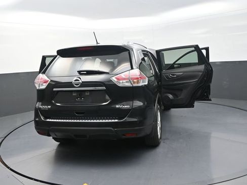 Used 2016 Nissan Rogue SV image 32