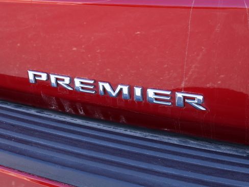 Used 2023 Chevrolet Tahoe Premier AWD/4WD image 34