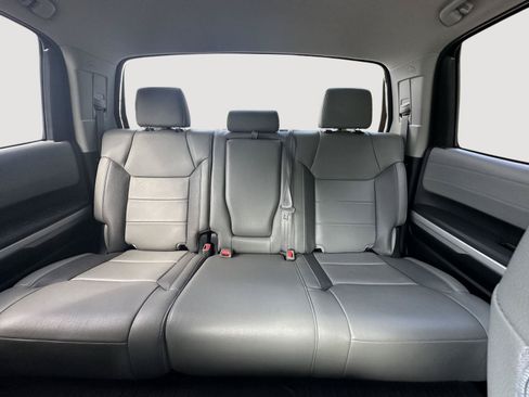Used 2018 Toyota Tundra Limited w/ Limited Premium Package RWD image 13