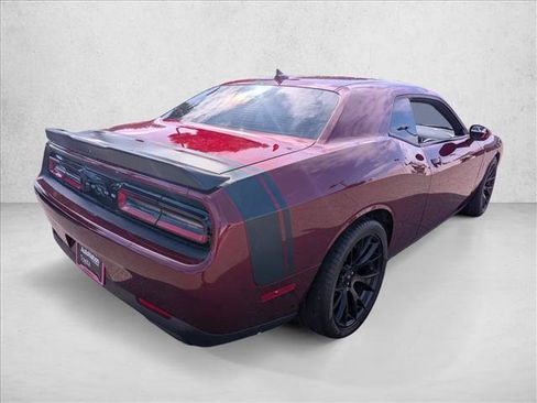 Used 2018 Dodge Challenger R/T Scat Pack RWD image 5